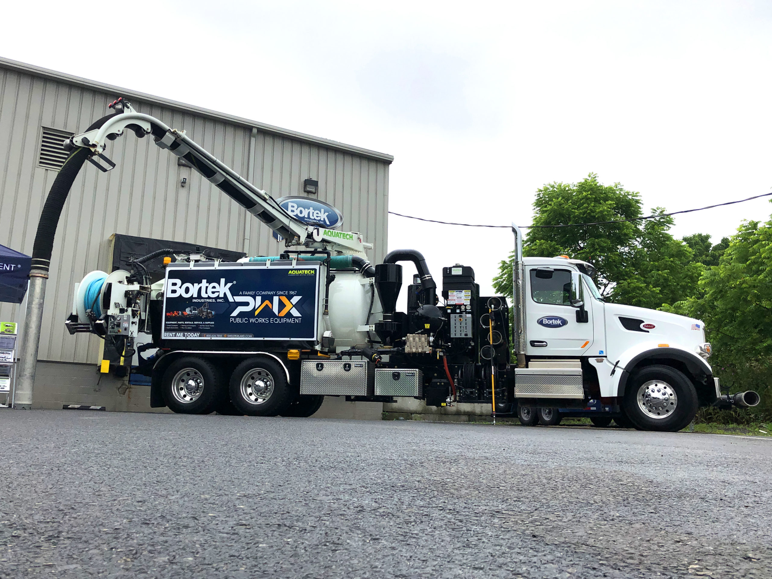 Hydro Excavator & Vacuum Truck Rentals Bortek PWX