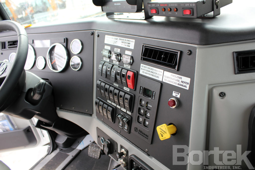 Aquatech® B-Series Jet/Vac Truck - Bortek PWX