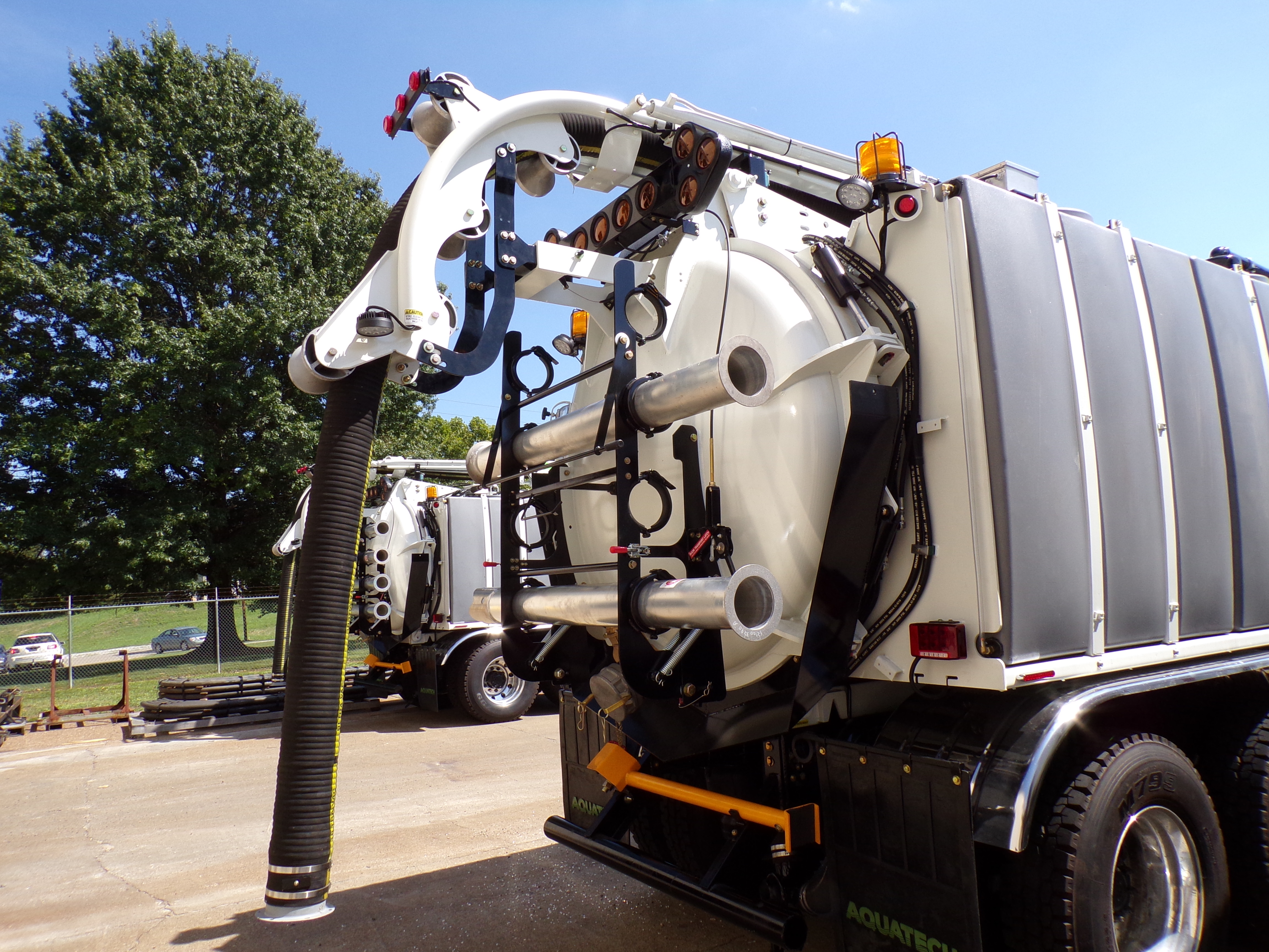 Aquatech® Catch Basin Cleaner Vehicle Bortek PWX